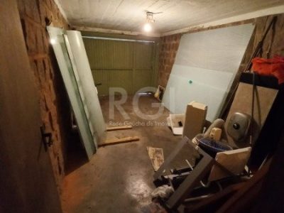 Casa à venda com 250m² no bairro Chácara das Pedras em Porto Alegre - Foto 9