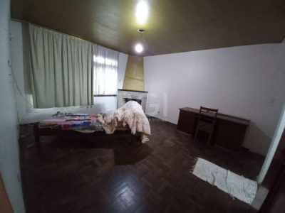 Casa à venda com 250m² no bairro Chácara das Pedras em Porto Alegre - Foto 14