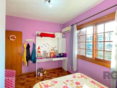 Casa à venda com 206m², 4 quartos, 1 suíte, 4 vagas no bairro Glória em Porto Alegre - Foto 7