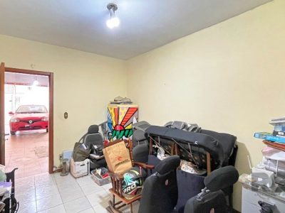 Casa à venda com 206m², 4 quartos, 1 suíte, 4 vagas no bairro Glória em Porto Alegre - Foto 35