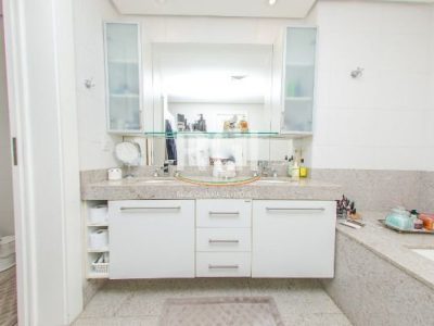 Apartamento à venda com 257m², 3 quartos, 3 suítes, 3 vagas no bairro Bela Vista em Porto Alegre - Foto 25