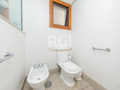 Apartamento à venda com 257m², 3 quartos, 3 suítes, 3 vagas no bairro Bela Vista em Porto Alegre - Foto 36