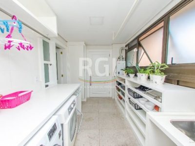 Apartamento à venda com 257m², 3 quartos, 3 suítes, 3 vagas no bairro Bela Vista em Porto Alegre - Foto 44