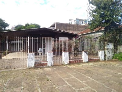 Casa à venda com 220m², 2 quartos, 2 vagas no bairro Tristeza em Porto Alegre - Foto 3