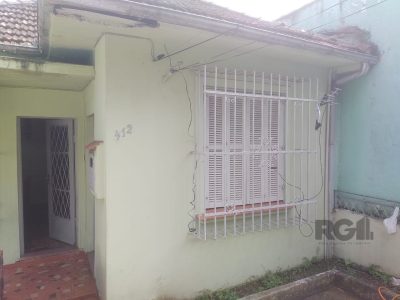 Casa à venda com 75m², 2 quartos, 1 vaga no bairro Santana em Porto Alegre - Foto 3