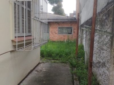 Casa à venda com 75m², 2 quartos, 1 vaga no bairro Santana em Porto Alegre - Foto 13