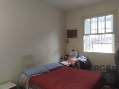 Casa à venda com 75m², 2 quartos, 1 vaga no bairro Santana em Porto Alegre - Foto 14