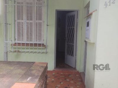 Casa à venda com 75m², 2 quartos, 1 vaga no bairro Santana em Porto Alegre - Foto 15