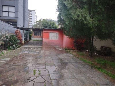 Casa à venda com 200m², 4 quartos, 4 vagas no bairro Tristeza em Porto Alegre - Foto 3