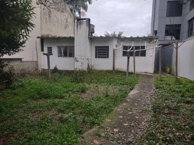 Casa à venda com 200m², 4 quartos, 4 vagas no bairro Tristeza em Porto Alegre - Foto 4