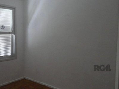 Casa à venda com 100m², 4 quartos, 1 suíte no bairro Santana em Porto Alegre - Foto 2