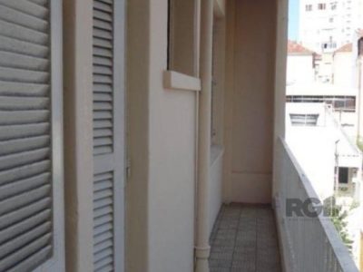 Casa à venda com 100m², 4 quartos, 1 suíte no bairro Santana em Porto Alegre - Foto 6