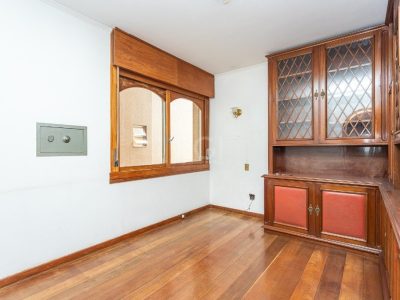 Apartamento à venda com 155m², 3 quartos, 1 suíte, 2 vagas no bairro Menino Deus em Porto Alegre - Foto 6