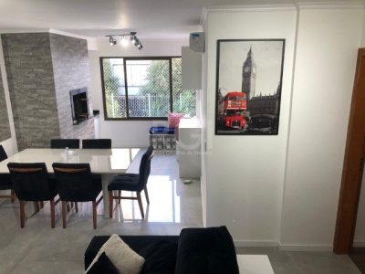 Apartamento à venda com 82m², 2 quartos, 1 suíte, 2 vagas no bairro Petrópolis em Porto Alegre - Foto 5