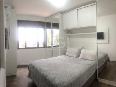 Apartamento à venda com 82m², 2 quartos, 1 suíte, 2 vagas no bairro Petrópolis em Porto Alegre - Foto 11