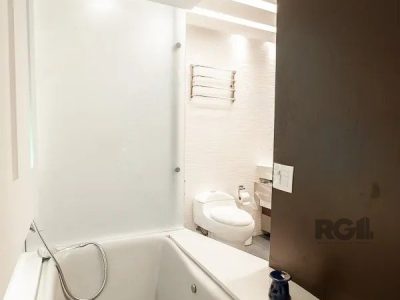 Apartamento à venda com 145m², 3 quartos, 1 suíte, 2 vagas no bairro Bela Vista em Porto Alegre - Foto 14