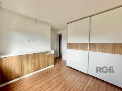 Apartamento à venda com 68m², 2 quartos, 1 suíte, 2 vagas no bairro Menino Deus em Porto Alegre - Foto 10