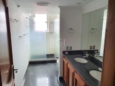 Cobertura à venda com 640m², 5 quartos, 2 suítes, 4 vagas no bairro Moinhos de Vento em Porto Alegre - Foto 18