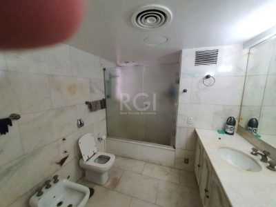 Cobertura à venda com 640m², 5 quartos, 2 suítes, 4 vagas no bairro Moinhos de Vento em Porto Alegre - Foto 23