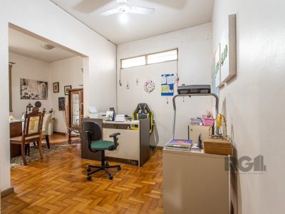 Casa à venda com 157m², 3 quartos, 1 vaga no bairro Floresta em Porto Alegre - Foto 6