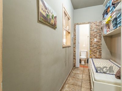 Casa à venda com 157m², 3 quartos, 1 vaga no bairro Floresta em Porto Alegre - Foto 15