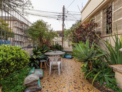 Casa à venda com 157m², 3 quartos, 1 vaga no bairro Floresta em Porto Alegre - Foto 21