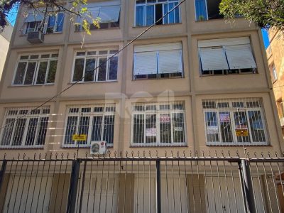 Apartamento à venda com 69m², 2 quartos no bairro Praia de Belas em Porto Alegre - Foto 24