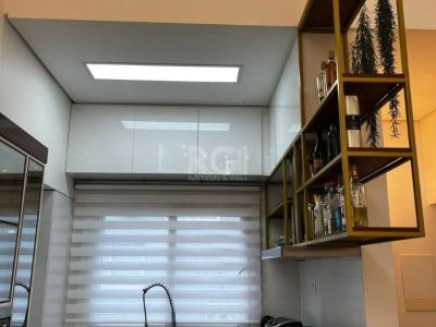 Apartamento à venda com 96m², 2 quartos, 2 suítes, 2 vagas no bairro Chácara das Pedras em Porto Alegre - Foto 8