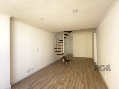 Cobertura à venda com 133m², 3 quartos, 1 vaga no bairro Centro Histórico em Porto Alegre - Foto 3