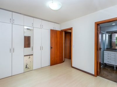 Apartamento à venda com 124m², 3 quartos, 1 suíte, 2 vagas no bairro Petrópolis em Porto Alegre - Foto 15