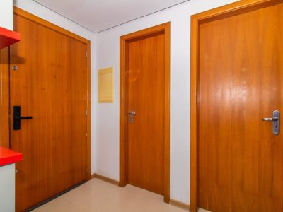 Apartamento à venda com 95m², 3 quartos, 1 suíte, 2 vagas no bairro Independência em Porto Alegre - Foto 5