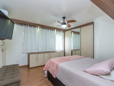 Casa Condominio à venda com 193m², 3 quartos, 1 suíte, 2 vagas no bairro Jardim Itu em Porto Alegre - Foto 14