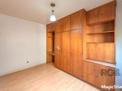 Apartamento à venda com 109m², 3 quartos, 1 suíte, 1 vaga no bairro Petrópolis em Porto Alegre - Foto 11