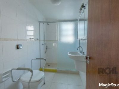 Apartamento à venda com 109m², 3 quartos, 1 suíte, 1 vaga no bairro Petrópolis em Porto Alegre - Foto 14