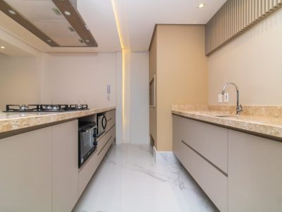 Apartamento à venda com 107m², 3 quartos, 3 suítes, 2 vagas no bairro Bela Vista em Porto Alegre - Foto 9