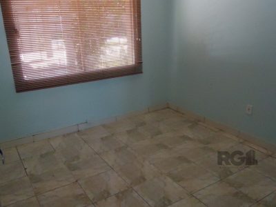 Casa à venda com 279m², 3 quartos, 3 vagas no bairro Partenon em Porto Alegre - Foto 7