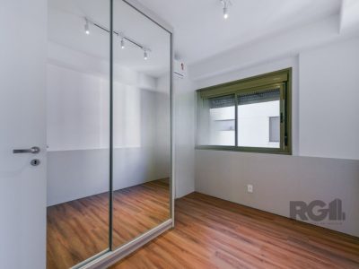 Apartamento à venda com 121m², 3 quartos, 3 suítes, 2 vagas no bairro Petrópolis em Porto Alegre - Foto 6