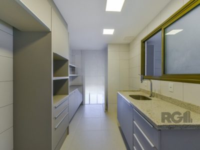 Apartamento à venda com 121m², 3 quartos, 3 suítes, 2 vagas no bairro Petrópolis em Porto Alegre - Foto 11