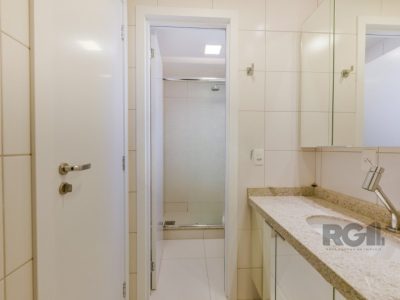 Apartamento à venda com 121m², 3 quartos, 3 suítes, 2 vagas no bairro Petrópolis em Porto Alegre - Foto 12