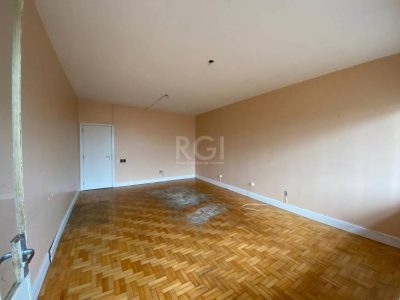 Apartamento à venda com 105m², 3 quartos no bairro Floresta em Porto Alegre - Foto 2