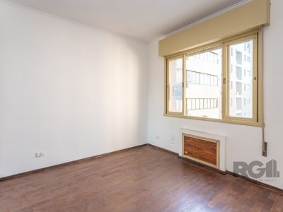 Apartamento à venda com 102m², 3 quartos, 1 suíte, 1 vaga no bairro Moinhos de Vento em Porto Alegre - Foto 32