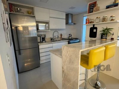 Apartamento à venda com 89m², 3 quartos, 1 suíte, 2 vagas no bairro Petrópolis em Porto Alegre - Foto 3