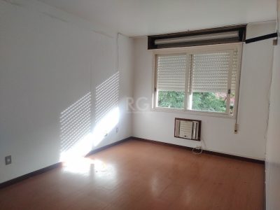 Apartamento à venda com 97m², 3 quartos, 1 vaga no bairro São João em Porto Alegre - Foto 4