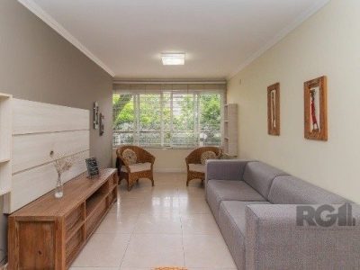 Apartamento à venda com 78m², 2 quartos, 1 suíte, 2 vagas no bairro Jardim Botânico em Porto Alegre - Foto 2