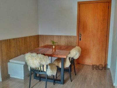 Apartamento à venda com 58m², 2 quartos, 1 suíte, 1 vaga no bairro Medianeira em Porto Alegre - Foto 2