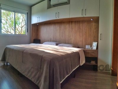 Apartamento à venda com 58m², 2 quartos, 1 suíte, 1 vaga no bairro Medianeira em Porto Alegre - Foto 9