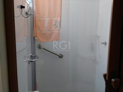 Casa à venda com 150m², 3 quartos, 2 vagas no bairro Passo d'Areia em Porto Alegre - Foto 7