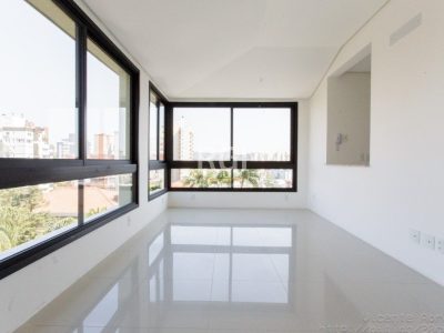 Apartamento à venda com 75m², 2 quartos, 1 suíte, 3 vagas no bairro Petrópolis em Porto Alegre - Foto 3