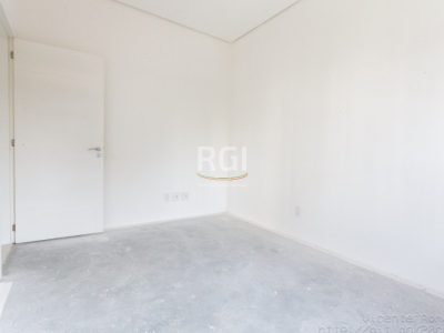 Apartamento à venda com 75m², 2 quartos, 1 suíte, 3 vagas no bairro Petrópolis em Porto Alegre - Foto 11