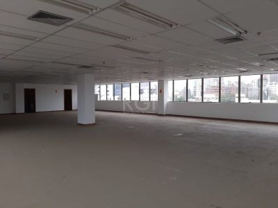 Conjunto/Sala à venda com 318m², 4 vagas no bairro Boa Vista em Porto Alegre - Foto 5